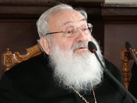 Пригадуймо собі, хто ми є і не даймо себе дурити, — кардинал Гузар