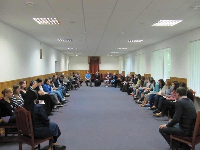 «Дорогою милосердя», під такою назвою Патріарша Катехитична Комісія провела семінар з організації літніх таборів