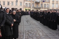 Вулицями Львова проходила молитовна хресна хода
