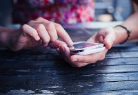 Смартфонозалежність тебе не стосується? Перевір просто зараз!